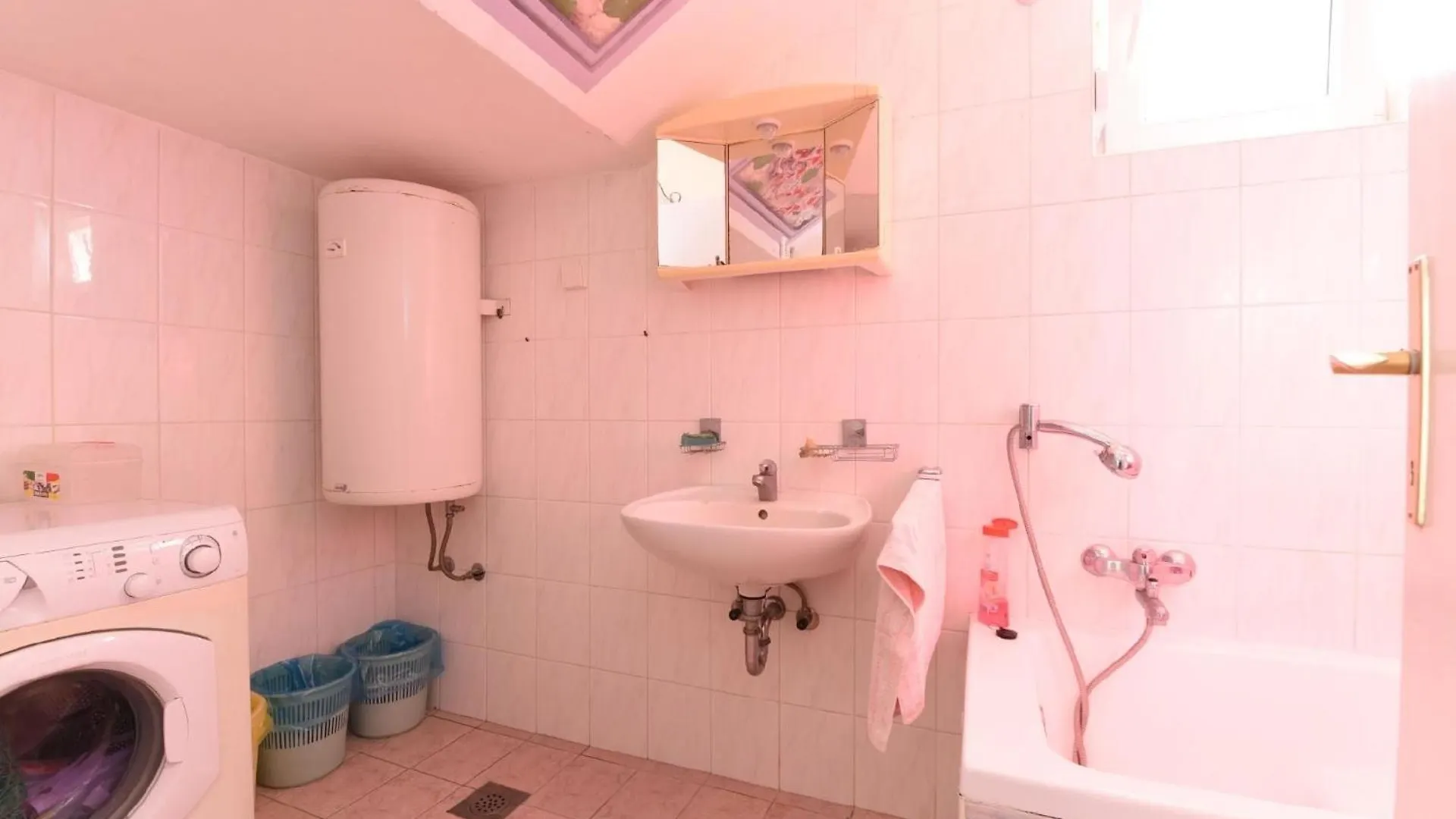 Apartment Ferienwohnung Fuer 6 Personen Ca 70 Qm In Pula, Istrien Istrische Riviera